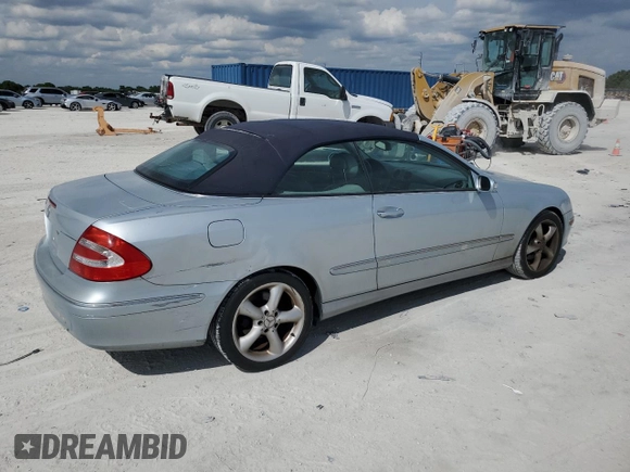 2005 Mercedes-Benz CLK 320 with VIN WDBTK65GX5T053602, listed as a Copart auction lot 50340595 with 89,591 mi miles and Clean title. Bid and sale history available at DreamBid. Image 3.