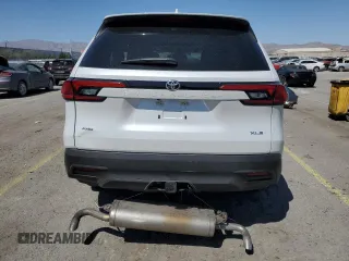 2024 Toyota Highlander XLE z VIN 5TDAAAB53RS061224, wystawiony jako Copart lot #52572945 z przebiegiem 15 604 mil mil oraz Szkoda całkowita • Salvage title. Historia ofert i sprzedaży dostępna na DreamBid. Obrazek 6.