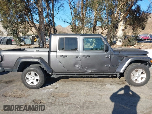 2022 Jeep Gladiator Texas Trail with VIN 1C6HJTAG3NL149531, listed as a IAAI auction lot 41286542 with 40,416 mi miles. Bid and sale history available at carsss.com. Image 13.