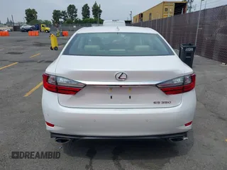 2018 Lexus ES 350 z VIN 58ABK1GG2JU109943, wystawiony jako IAAI lot #42356109 z przebiegiem 14 143 mil mil oraz . Historia ofert i sprzedaży dostępna na DreamBid. Obrazek 16.