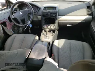 2011 Mitsubishi Galant FE z VIN 4A32B2FF4BE019454, wystawiony jako Copart lot #72716034 z przebiegiem 239 676 mil mil oraz Szkoda całkowita • Salvage title. Historia ofert i sprzedaży dostępna na DreamBid. Obrazek 8.