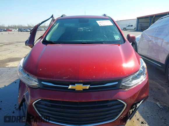 2022 Chevrolet Trax LT with VIN KL7CJLSM9NB568820, listed as a IAAI auction lot 41757713 with 35,243 mi miles. Bid and sale history available at carsss.com. Image 12.