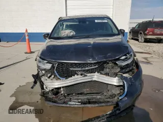2021 Chrysler Pacifica Touring L with VIN 2C4RC1BG6PR597041, listed as a Copart auction lot 63331125 with 76,820 mi miles and Non repairable. Bid and sale history available at DreamBid. Image 5.