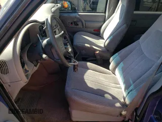 1996 Chevrolet Astro with VIN 1GNDM19W0TB113076, listed as a Copart auction lot 74846213 with 100,090 mi miles and Non Repairable. Bid and sale history available at carsss.com. Image 7.