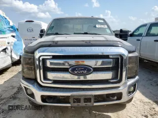 2014 Ford F-350 XLT with VIN 1FT8W3BT6EEA02890, listed as a Copart auction lot 61381525 with 266,801 mi miles and Clean title. Bid and sale history available at DreamBid. Image 5.