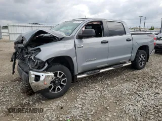 2019 Toyota Tundra SR5 with VIN 5TFDY5F16KX793774, listed as a Copart auction lot 60272045 with 98,798 mi miles and Salvage title. Bid and sale history available at DreamBid. Image 1.