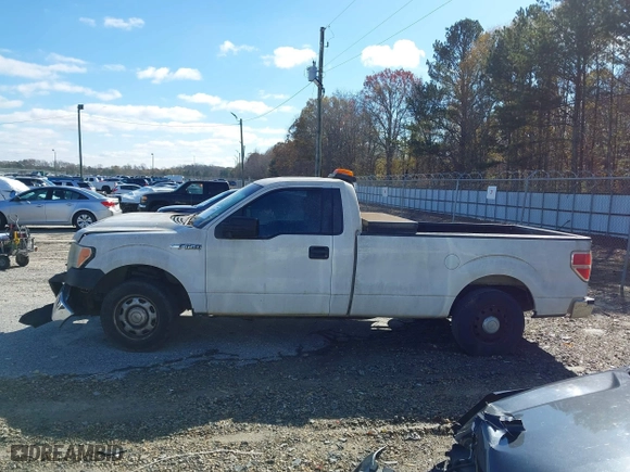 2014 Ford F-150 XL with VIN 1FTNF1CF2EKF90191, listed as a IAAI auction lot 41051891 with 125,850 mi miles. Bid and sale history available at carsss.com. Image 14.