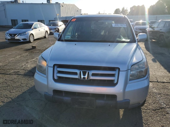 2008 Honda Pilot VP with VIN 5FNYF28228B023909, listed as a Copart auction lot 44814625 with 129,628 mi miles and Salvage Title. Bid and sale history available at carsss.com. Image 5.