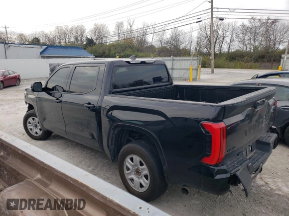 2023 Toyota Tundra SR z VIN 5TFKB5DBXPX123141, wystawiony jako Copart lot #80703724 z przebiegiem 41 050 mil mil oraz Szkoda całkowita • Salvage title. Historia ofert i sprzedaży dostępna na DreamBid. Obrazek 2.