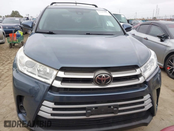 2019 Toyota Highlander LE z VIN 5TDZARFH2KS051554, wystawiony jako IAAI lot #42185481 z przebiegiem 206 754 mil mil oraz . Historia ofert i sprzedaży dostępna na DreamBid. Obrazek 12.