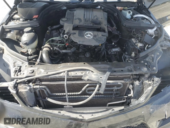2013 Mercedes-Benz C 250 Sport с VIN WDDGF4HB4DA805824, выставлен на аукционе Copart как лот 61940825 с пробегом Не указан миль и Списание • Salvage title. История ставок и продаж доступна на DreamBid. Изображение 11.