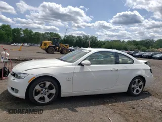 2009 BMW 3 Series 328i xDrive z VIN WBAWV53509PF95713, wystawiony jako Copart lot #59233125 z przebiegiem 59 428 mil mil oraz Szkoda całkowita • Salvage title. Historia ofert i sprzedaży dostępna na DreamBid. Obrazek 1.