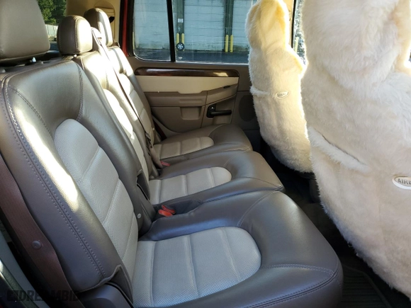 2004 Ford Explorer Eddie Bauer with VIN 1FMZU74W14UA49172, listed as a Copart auction lot 84206944 with 118,415 mi miles and Salvage Title. Bid and sale history available at carsss.com. Image 11.
