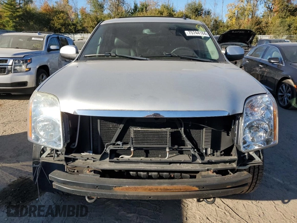 2010 GMC Yukon SLT with VIN 1GKUKCE08AR110401, listed as a Copart auction lot 75744184 with 39,998 mi miles and Clean Title. Bid and sale history available at carsss.com. Image 5.