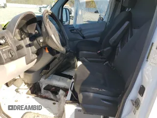 2015 Freightliner Sprinter with VIN WDYPE8CC8F5998841, listed as a Copart auction lot 89322525 with Not Provided miles and Salvage Title. Bid and sale history available at DreamBid. Image 7.