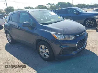 2019 Chevrolet Trax LS with VIN 3GNCJKSB3KL214935, listed as a IAAI auction lot 41859735 with 71,713 mi miles. Bid and sale history available at carsss.com. Image 1.