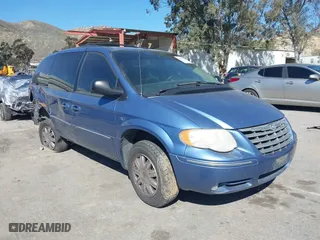 2007 Chrysler Town & Country LWB Limited with VIN 2A4GP64L07R170855, listed as a IAAI auction lot 41626921 with 215,502 mi miles. Bid and sale history available at carsss.com. Image 1.