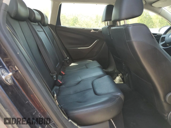 2008 Volkswagen Passat z VIN WVWXK73C88E235929, wystawiony jako Copart lot #53379365 z przebiegiem 133 978 mil mil oraz Szkoda całkowita • Salvage title. Historia ofert i sprzedaży dostępna na DreamBid. Obrazek 10.
