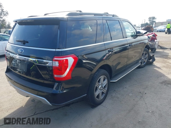 2019 Ford Expedition XLT with VIN 1FMJU1HT1KEA35158, listed as a IAAI auction lot 41538993 with 40,045 mi miles and . Bid and sale history available at DreamBid. Image 4.