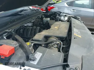 2017 Chevrolet Suburban Premier z VIN 1GNSCJKCXHR204770, wystawiony jako IAAI lot #42262898 z przebiegiem 166 304 mil mil oraz . Historia ofert i sprzedaży dostępna na DreamBid. Obrazek 19.