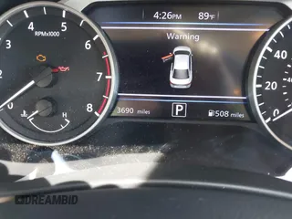 2025 Nissan Sentra SR z VIN 3N1AB8DV8SY309598, wystawiony jako IAAI lot #42460527 z przebiegiem 3 690 mil mil oraz . Historia ofert i sprzedaży dostępna na DreamBid. Obrazek 15.