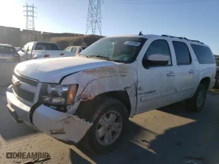 2013 Chevrolet Suburban LT with VIN 1GNSKJE75DR174220, listed as a Copart auction lot 43262365 with 141,875 mi miles and Salvage Title. Bid and sale history available at carsss.com. Image 1.