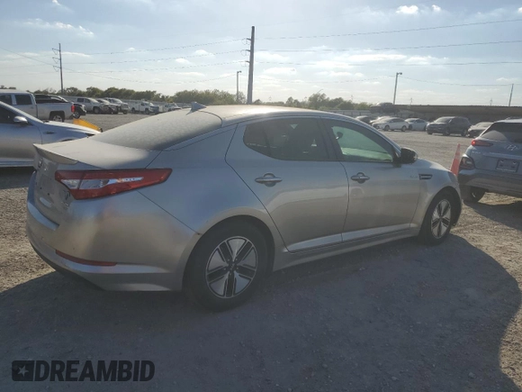 2013 Kia Optima LX with VIN KNAGM4AD1D5043425, listed as a Copart auction lot 77598514 with 123,667 mi miles and Clean Title. Bid and sale history available at DreamBid. Image 3.