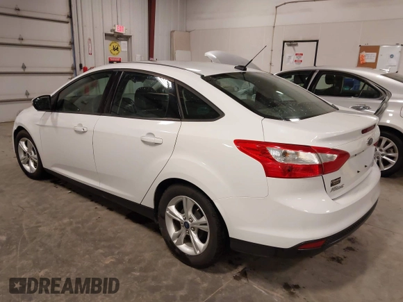 2014 Ford Focus SE with VIN 1FADP3F21EL200534, listed as a IAAI auction lot 41942026 with 61,414 mi miles. Bid and sale history available at carsss.com. Image 3.