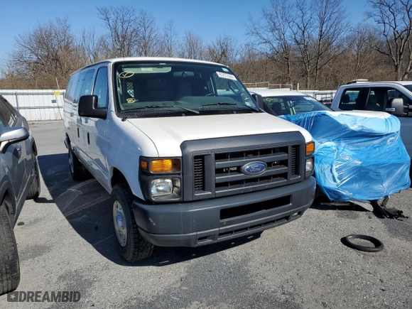 2013 Ford Econoline Cargo Van Commercial with VIN 1FTNE2EL6DDA51961, listed as a Copart auction lot 50568095 with 172,756 mi miles and Clean Title. Bid and sale history available at carsss.com. Image 4.
