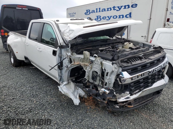2023 Chevrolet Silverado 3500HD LT with VIN 1GC4YTEY1PF101520, listed as a Copart auction lot 71123104 with 61,875 mi miles and Clean Title. Bid and sale history available at carsss.com. Image 4.