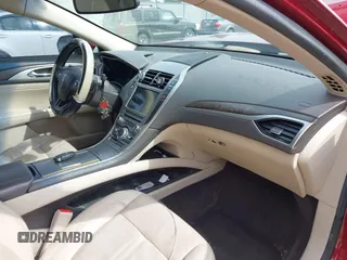 2017 Lincoln MKZ Reserve z VIN 3LN6L5E97HR638047, wystawiony jako IAAI lot #41911214 z przebiegiem 135 491 mil mil oraz . Historia ofert i sprzedaży dostępna na DreamBid. Obrazek 5.
