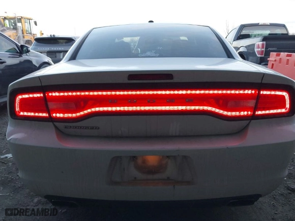 2012 Dodge Charger SXT with VIN 2C3CDXHG7CH164913, listed as a IAAI auction lot 41402110 with NaN miles. Bid and sale history available at carsss.com. Image 17.