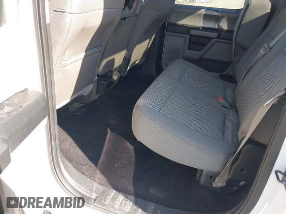 2015 Ford F-150 XLT with VIN 1FTEW1EG9FFC84847, listed as a IAAI auction lot 37947499 with 89,206 mi miles. Bid and sale history available at carsss.com. Image 8.