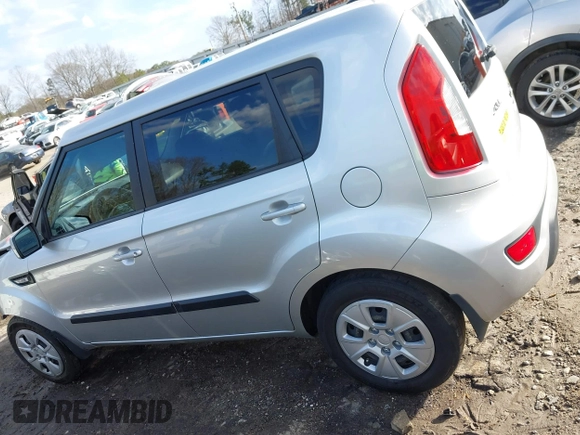 2012 Kia Soul with VIN KNDJT2A59C7391470, listed as a IAAI auction lot 41593186 with 83,299 mi miles. Bid and sale history available at carsss.com. Image 14.
