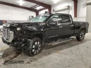 2024 GMC Sierra 3500HD Denali z VIN 1GT49WEY5RF308915, wystawiony jako Copart lot #72927244 z przebiegiem 18 383 mil mil oraz Szkody całkowita. Historia ofert i sprzedaży dostępna na DreamBid. Obrazek 1.