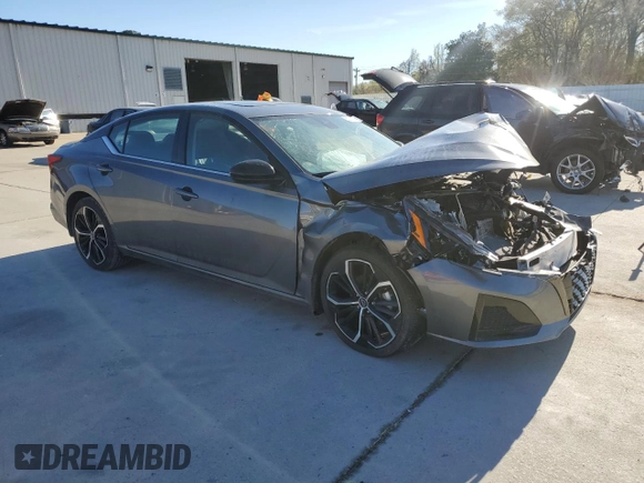 2024 Nissan Altima 2.5 SR with VIN 1N4BL4CV3RN376096, listed as a Copart auction lot 50261035 with 20,556 mi miles and Salvage Title. Bid and sale history available at carsss.com. Image 4.