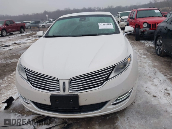 2016 Lincoln MKZ with VIN 3LN6L2G9XGR611001, listed as a IAAI auction lot 41556560 with 95,490 mi miles and . Bid and sale history available at DreamBid. Image 12.