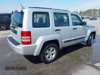 2011 Jeep Liberty Sport Jet with VIN 1J4PN2GK1BW566617, listed as a IAAI auction lot 41789607 with 225,536 mi miles. Bid and sale history available at carsss.com. Image 4.