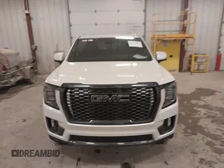 2023 GMC Yukon XL Denali Ultimate with VIN 1GKS2KKL9PR557408, listed as a IAAI auction lot 41275837 with 19,556 mi miles. Bid and sale history available at carsss.com. Image 12.