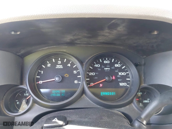 2009 Chevrolet Silverado 1500 LS with VIN 3GCEC13C69G222754, listed as a IAAI auction lot 41629544 with 195,186 mi miles. Bid and sale history available at carsss.com. Image 7.