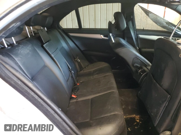 2009 Mercedes-Benz C 300 Sport with VIN WDDGF81X39R071490, listed as a Copart auction lot 61477135 with 138,068 mi miles and Salvage title. Bid and sale history available at DreamBid. Image 10.
