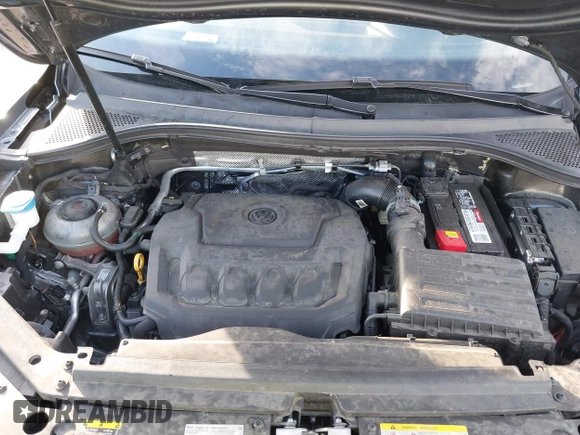 2021 Volkswagen Tiguan SE with VIN 3VV3B7AX8MM071303, listed as a IAAI auction lot 41109686 with 40,684 mi miles and . Bid and sale history available at DreamBid. Image 10.