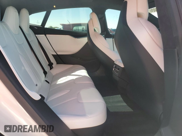 2016 Tesla Model S 90D with VIN 5YJSA1E49GF159988, listed as a Copart auction lot 76457024 with Not Provided miles and Salvage Title. Bid and sale history available at DreamBid. Image 10.