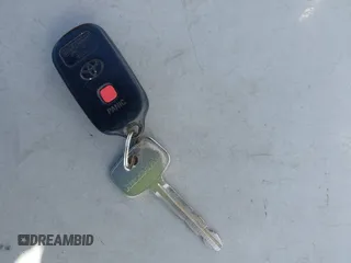 2003 Toyota Avalon XL z VIN 4T1BF28B93U274928, wystawiony jako IAAI lot #42034461 z przebiegiem 150 549 mil mil oraz . Historia ofert i sprzedaży dostępna na DreamBid. Obrazek 11.