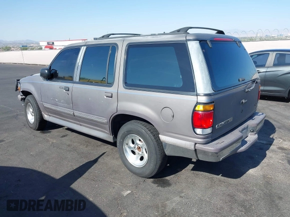1996 Ford Explorer XL with VIN 1FMDU34X5TZB86872, listed as a IAAI auction lot 42573906 with 118,304 mi miles and . Bid and sale history available at DreamBid. Image 3.