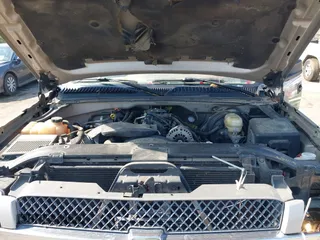 2005 Chevrolet Silverado 1500 LS with VIN 1GCEC19Z35Z182266, listed as a IAAI auction lot 41984822 with 248,879 mi miles and . Bid and sale history available at DreamBid. Image 10.