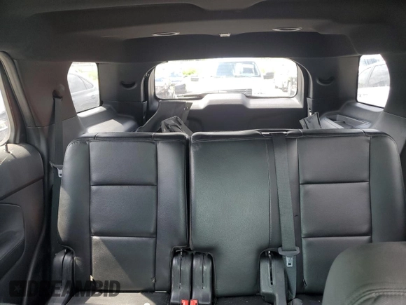 2017 Ford Police Interceptor Utility z VIN 1FM5K8AR5HGA17161, wystawiony jako Copart lot #60197085 z przebiegiem Nie podano mil oraz Szkoda całkowita • Salvage title. Historia ofert i sprzedaży dostępna na DreamBid. Obrazek 10.