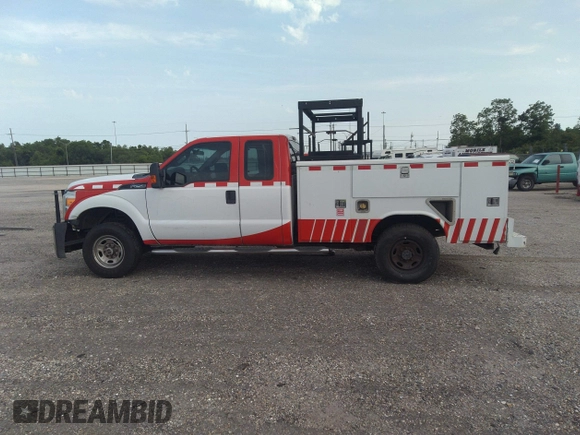 2016 Ford F-250 XL with VIN 1FD7X2B67GEC87417, listed as a IAAI auction lot 42014957 with 570,737 mi miles and . Bid and sale history available at DreamBid. Image 14.