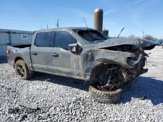 2021 Ford F-150 XL with VIN 1FTFW1E51MKE33839, listed as a Copart auction lot 46331105 with Not Provided miles and Salvage Title. Bid and sale history available at carsss.com. Image 4.
