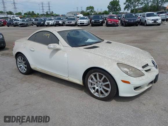 2006 Mercedes-Benz SLK 350 with VIN WDBWK56FX6F080862, listed as a IAAI auction lot 42153239 with 180,624 mi miles and . Bid and sale history available at DreamBid. Image 1.